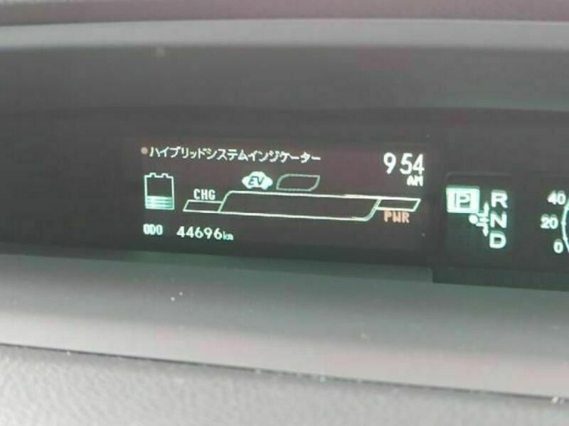 PRIUS PHV-28