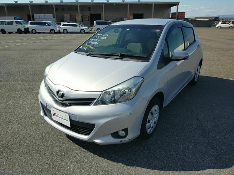 TOYOTA　VITZ