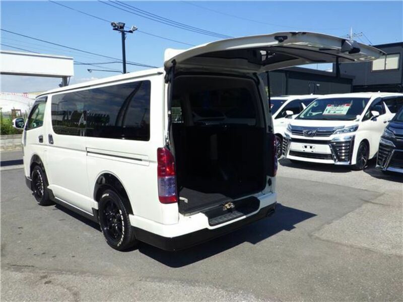 HIACE-21