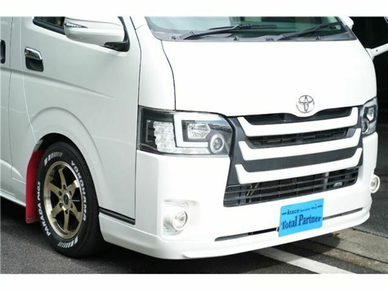 HIACE VAN-7