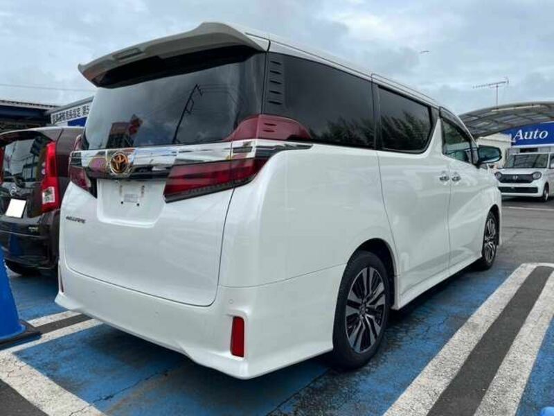 VELLFIRE-6