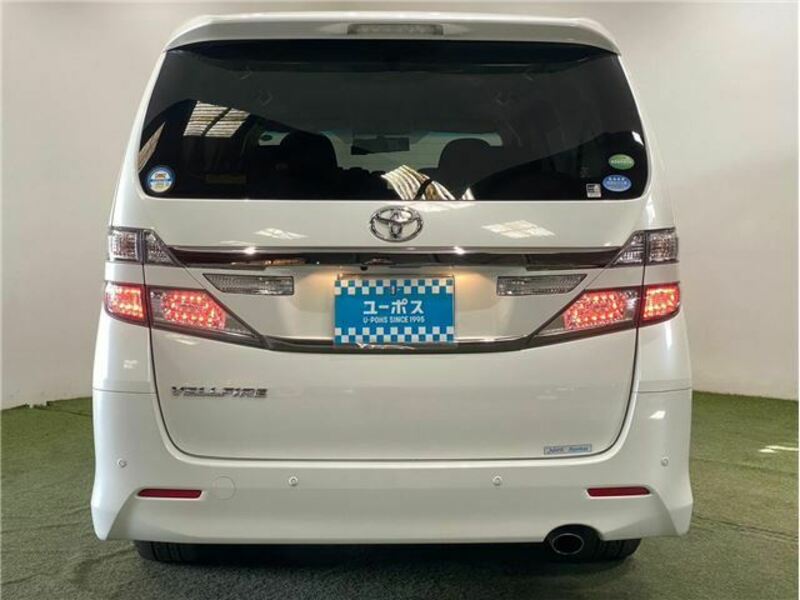 VELLFIRE-14