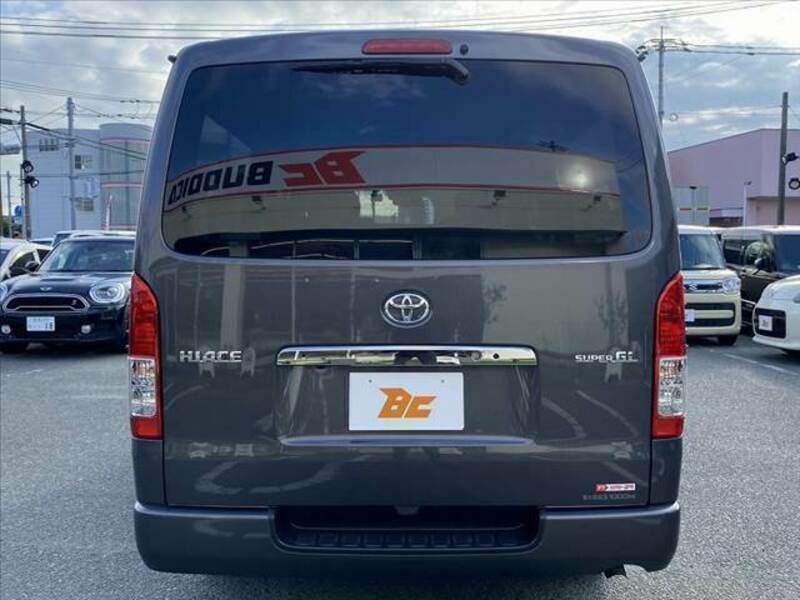 HIACE VAN-13