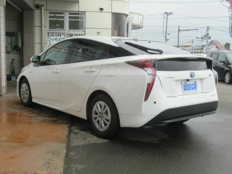 PRIUS-18