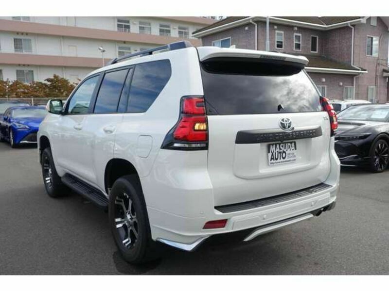 LAND CRUISER PRADO-4