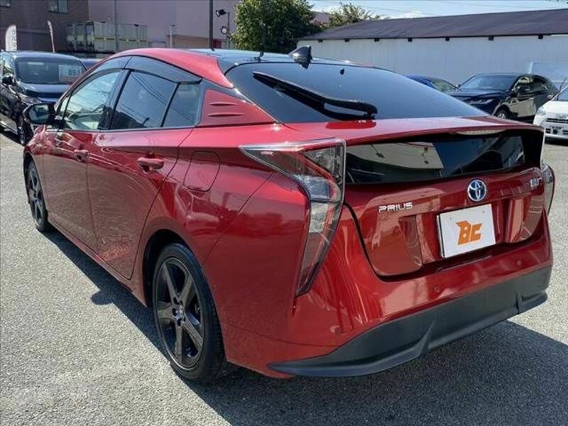 PRIUS-13