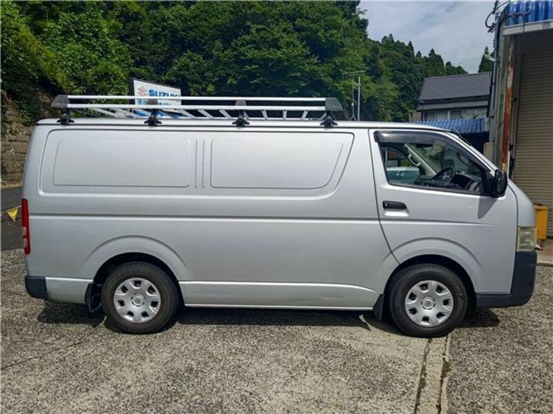 HIACE VAN-4