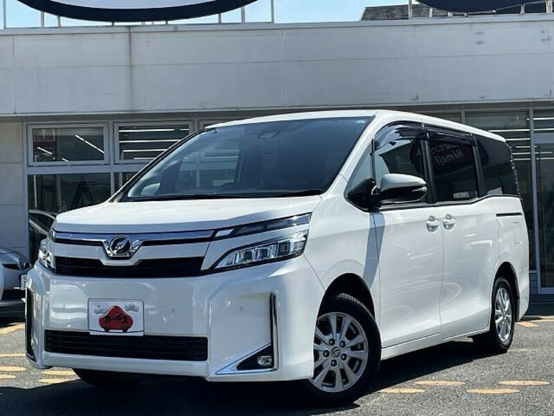 TOYOTA　VOXY