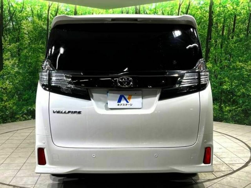 VELLFIRE-17