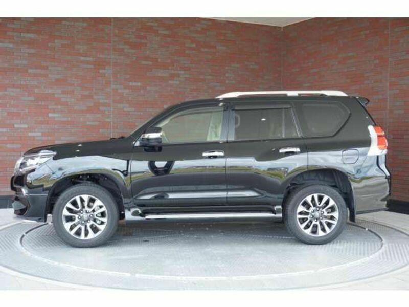 LAND CRUISER PRADO-1