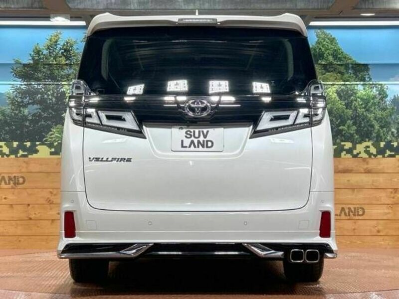 VELLFIRE-15