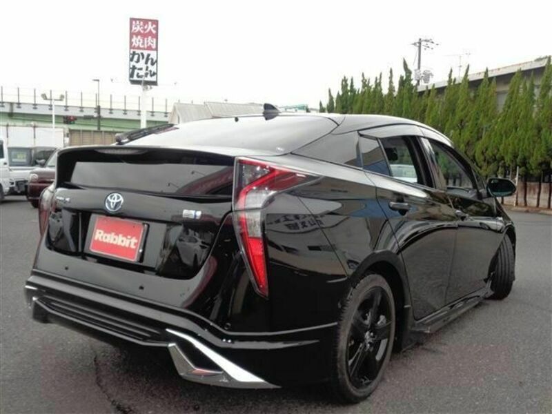 PRIUS-13