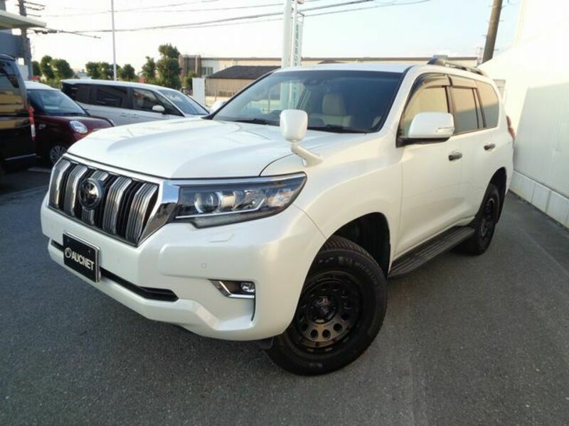 TOYOTA　LAND CRUISER PRADO