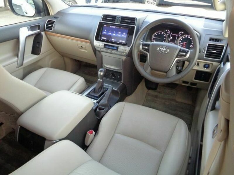 LAND CRUISER PRADO-9