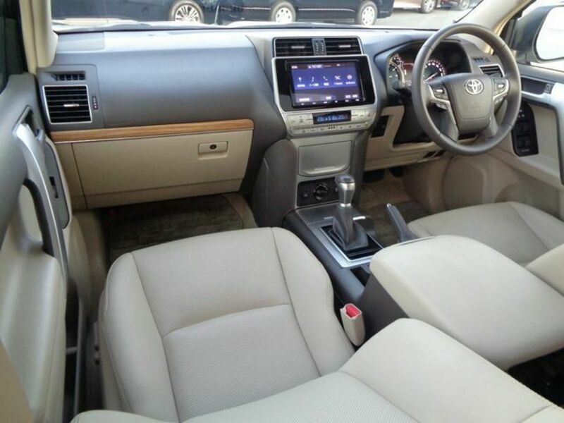 LAND CRUISER PRADO-10