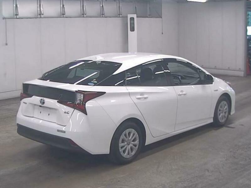 PRIUS-3