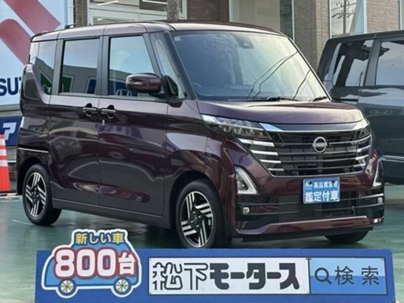 NISSAN　ROOX