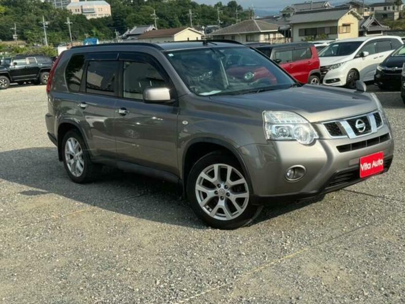 X-TRAIL-1