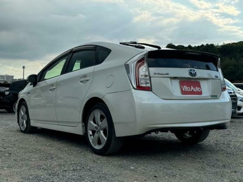 PRIUS-19