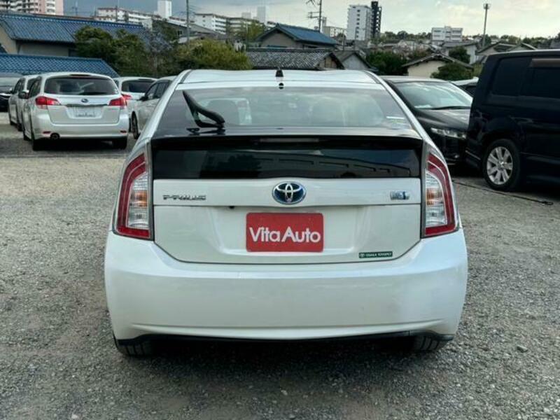 PRIUS-11