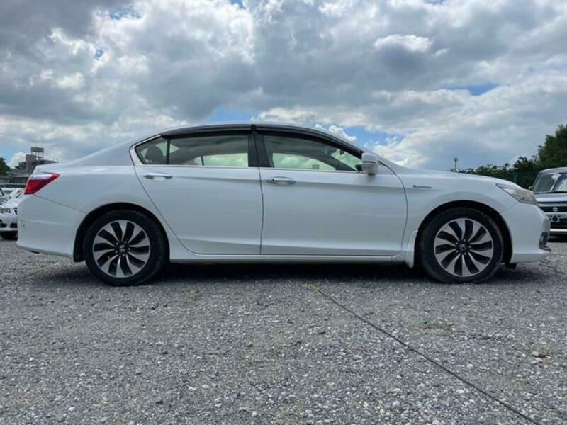 ACCORD HYBRID-17