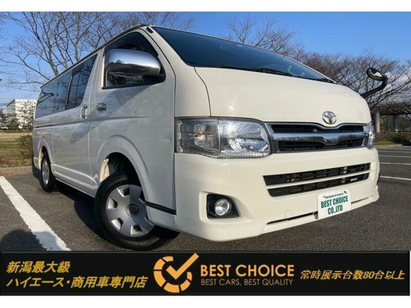 TOYOTA　HIACE VAN