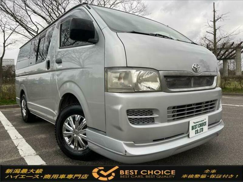 TOYOTA HIACE VAN