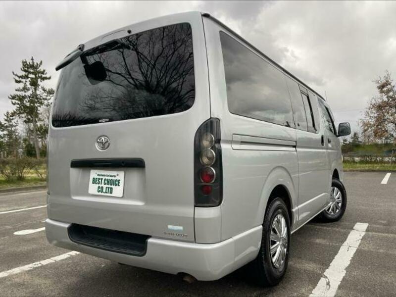 HIACE VAN