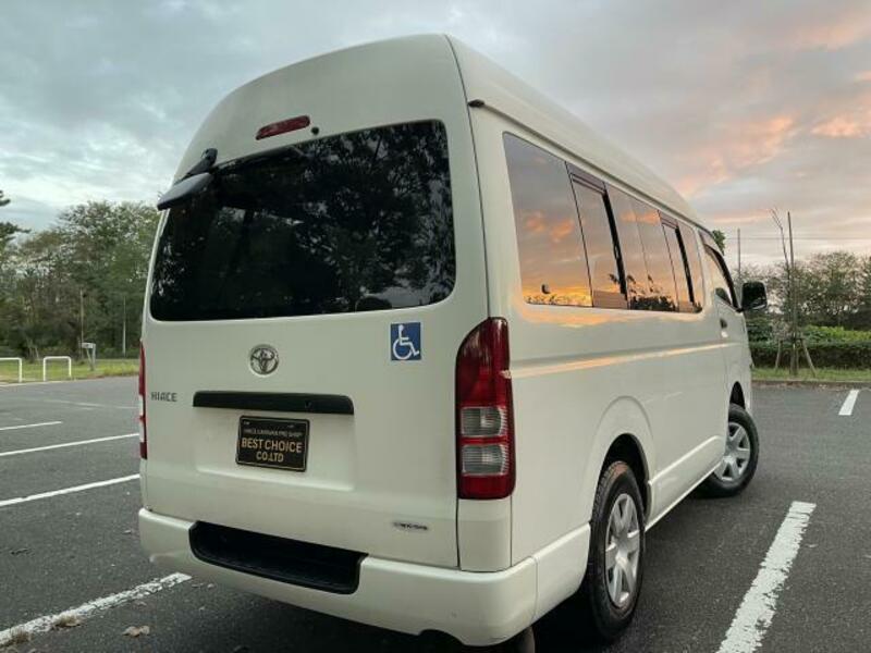 HIACE VAN-3