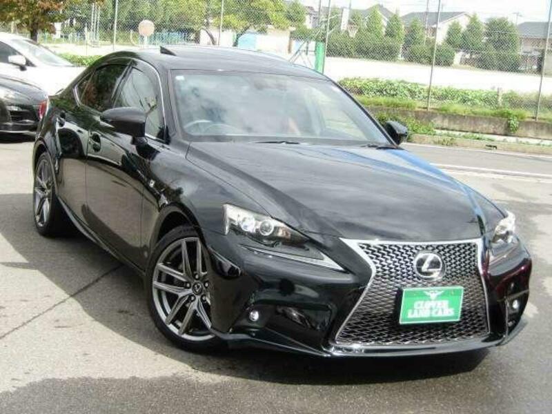 LEXUS　IS