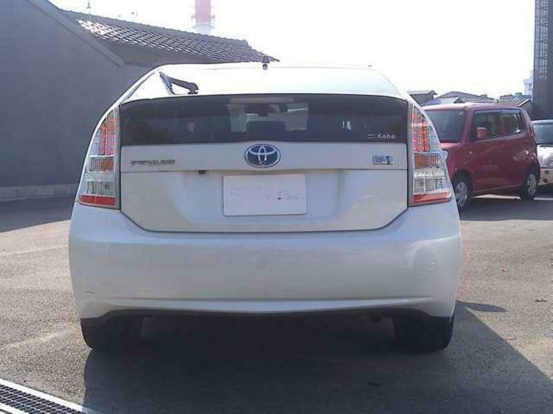 PRIUS-5