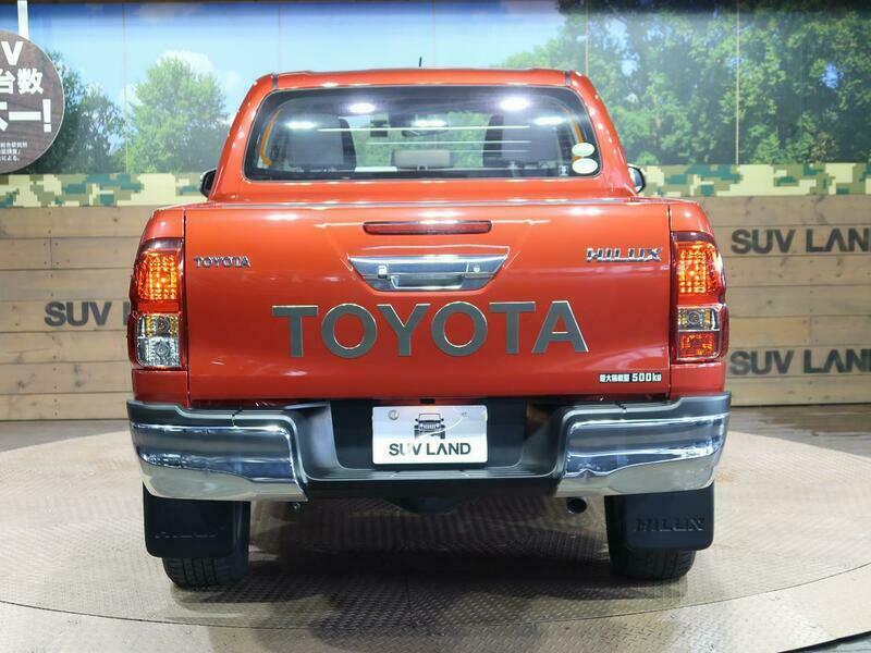 HILUX-6