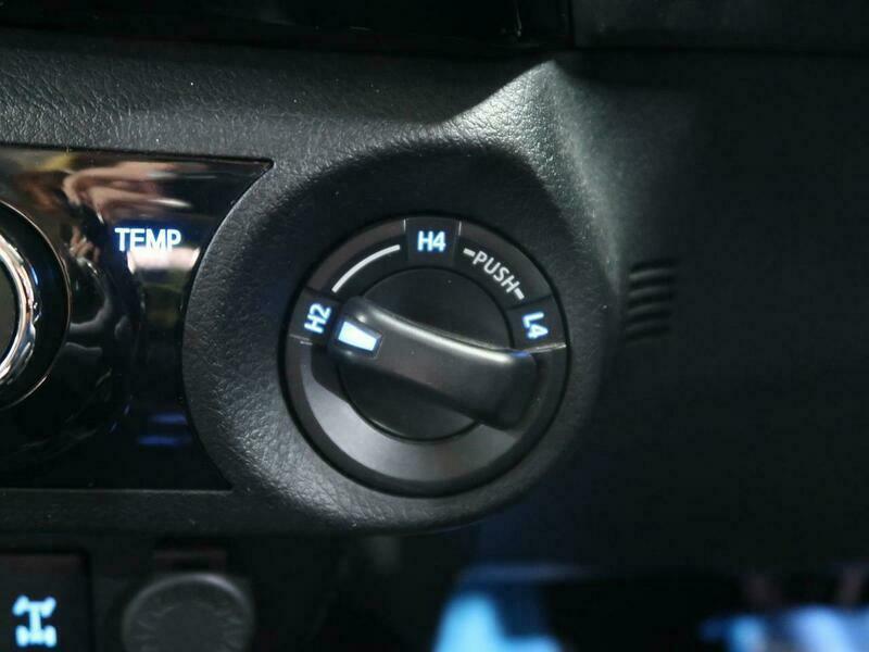 HILUX-8