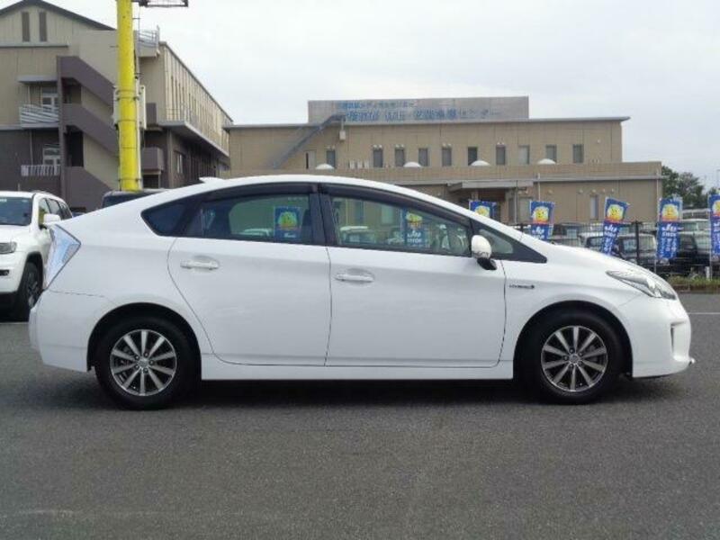 PRIUS-19