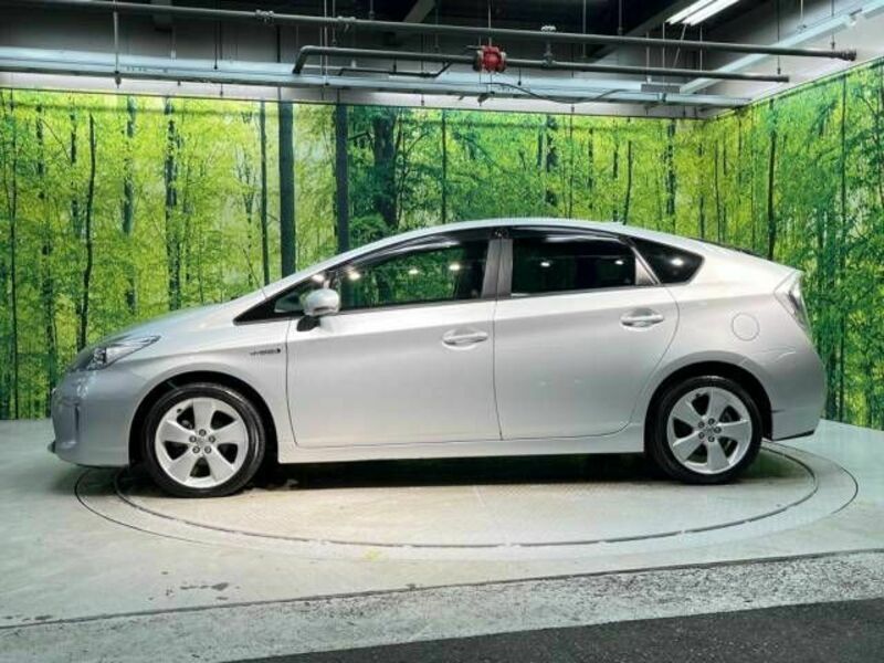 PRIUS-18