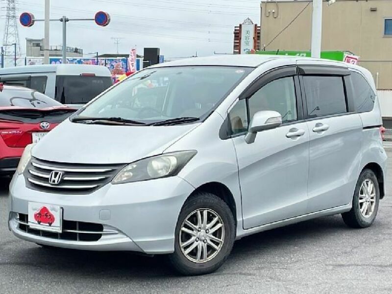 HONDA　FREED