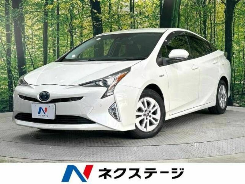 TOYOTA　PRIUS