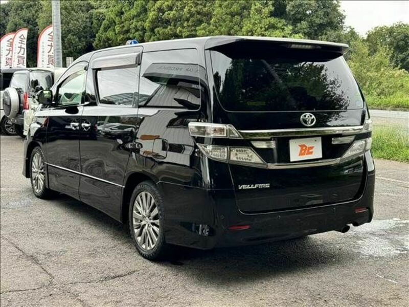 VELLFIRE-7