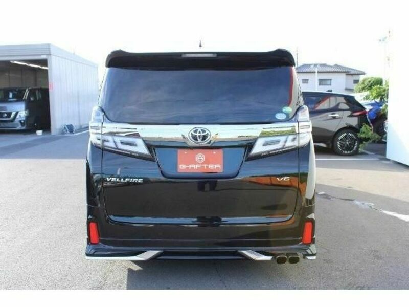 VELLFIRE-7