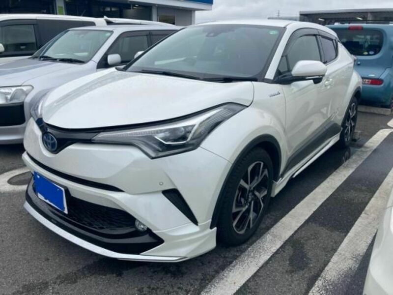 TOYOTA　C-HR