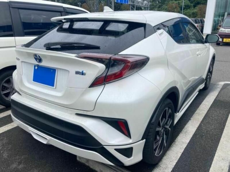 C-HR-2