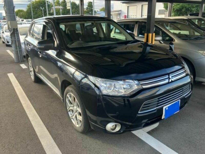 OUTLANDER PHEV-1