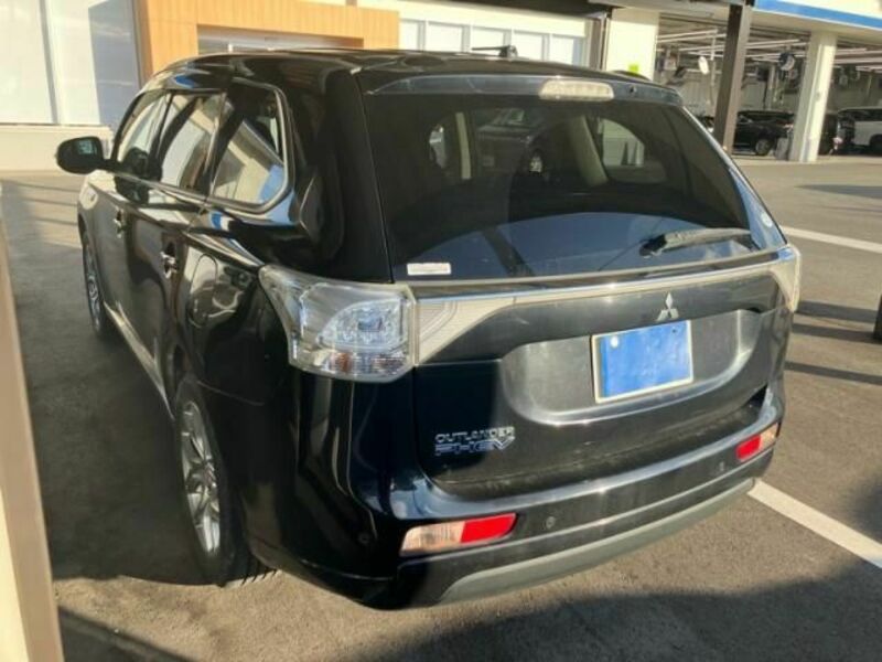 OUTLANDER PHEV-6