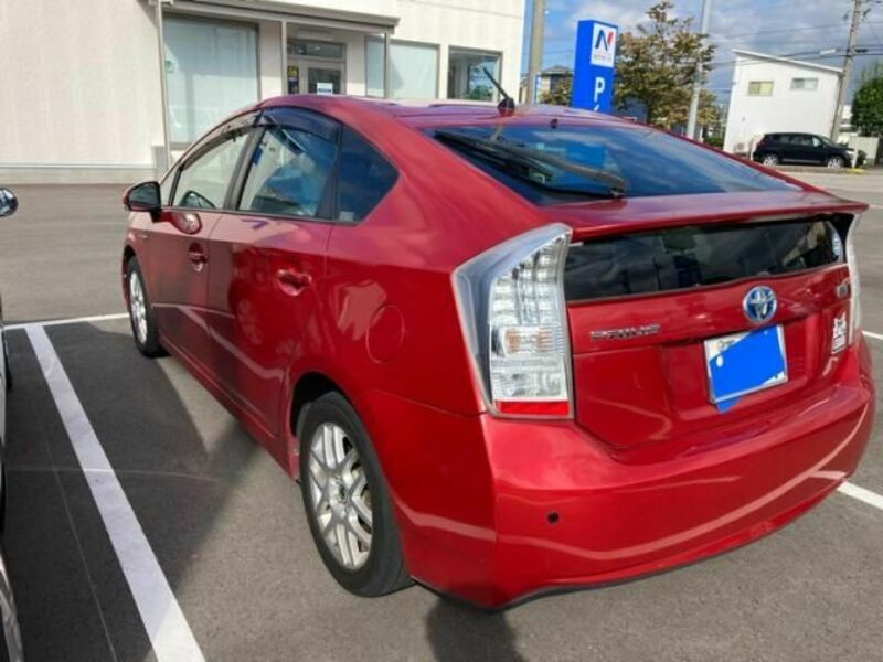 PRIUS-3