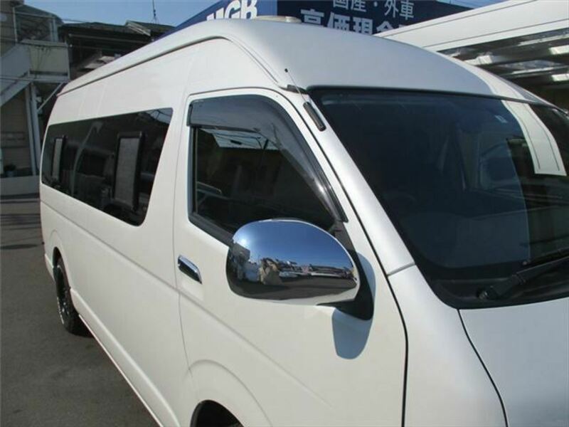 HIACE-9