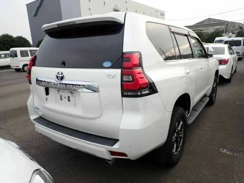 LAND CRUISER PRADO-1