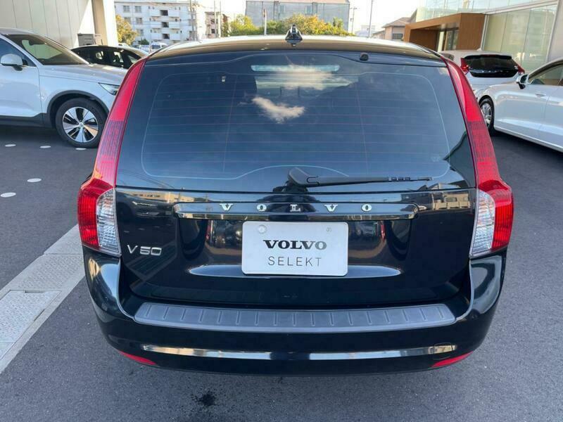 V50