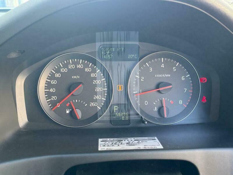 V50