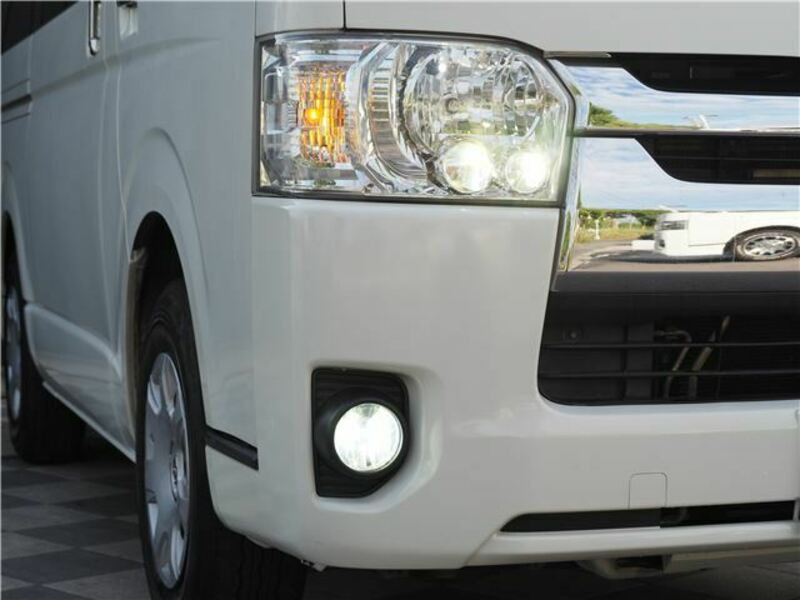 HIACE VAN-33