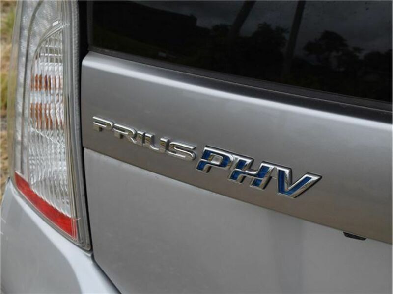 PRIUS PHV-16